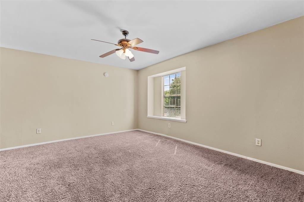 Panay Way Dr, Fort Worth, TX 76108