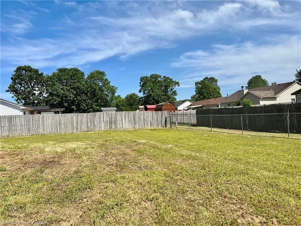 Plumbark Dr, Greenwood, AR 72936