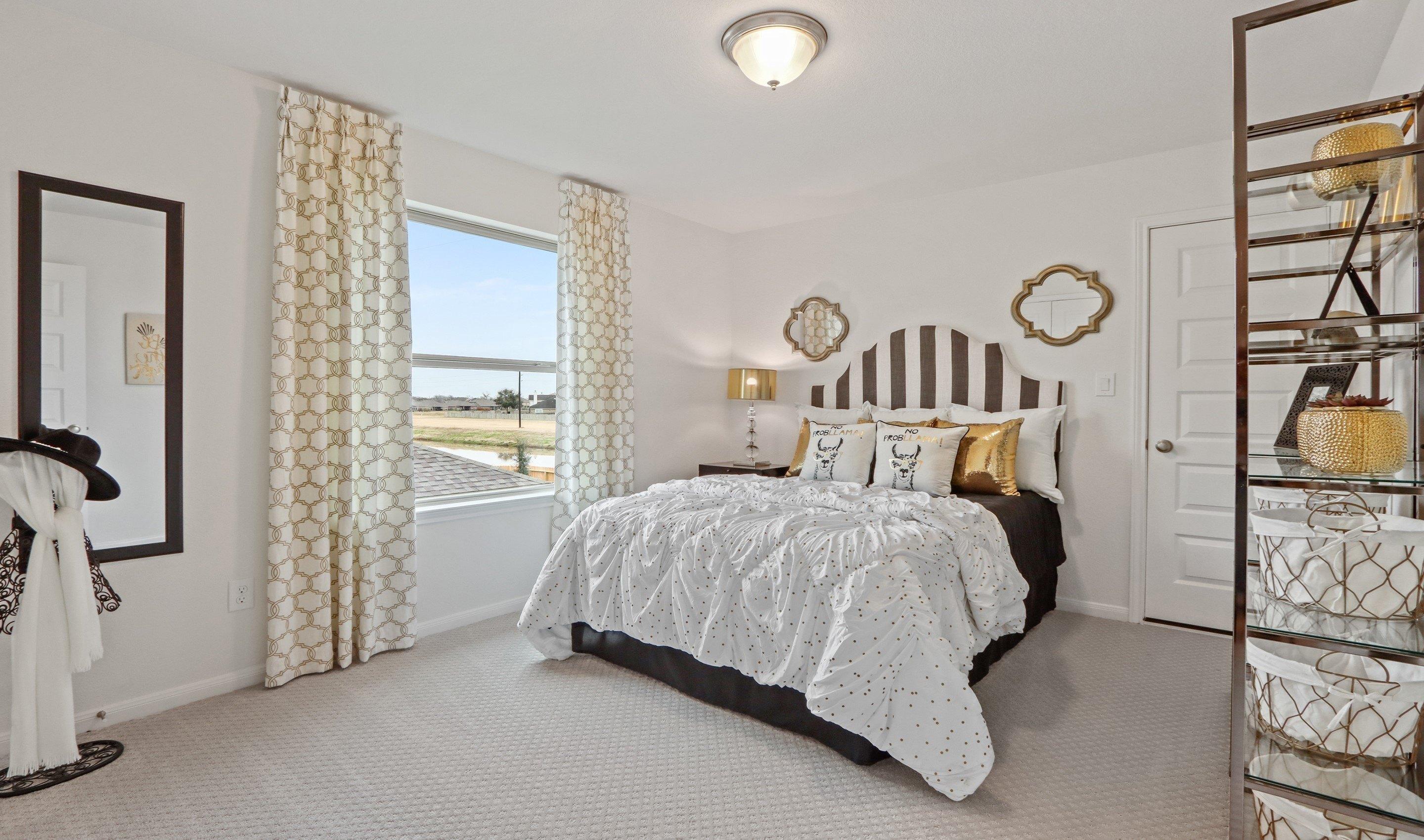 Oakmont Ave, Baytown, TX 77523