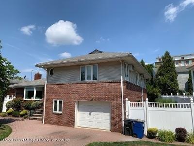 Adrienne Pl, Staten Island, NY 10308