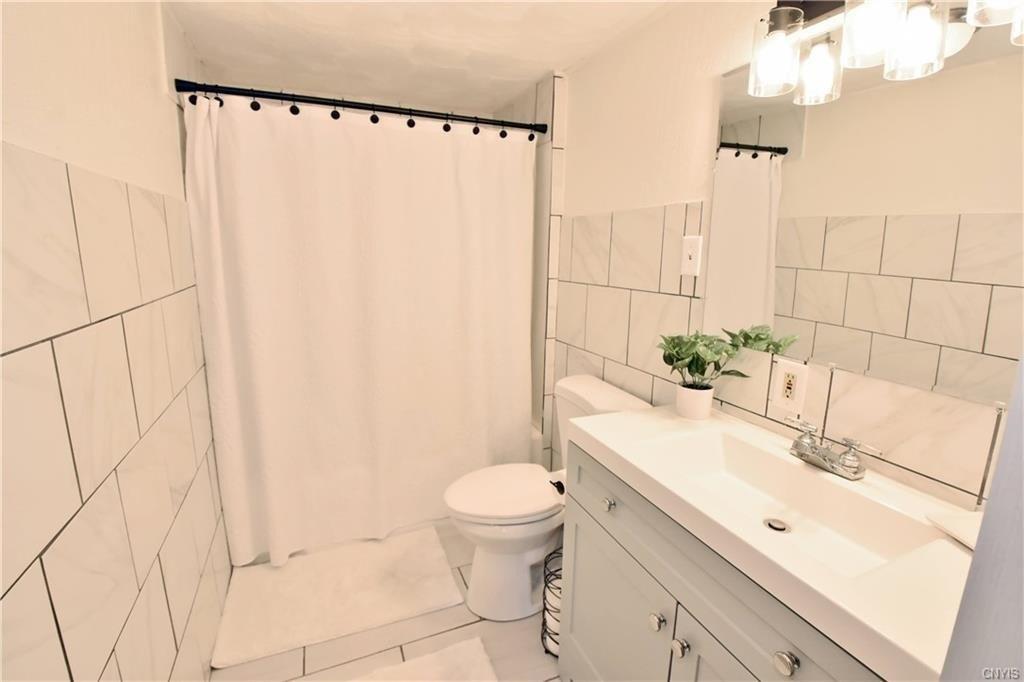 South St, Utica, NY 13501