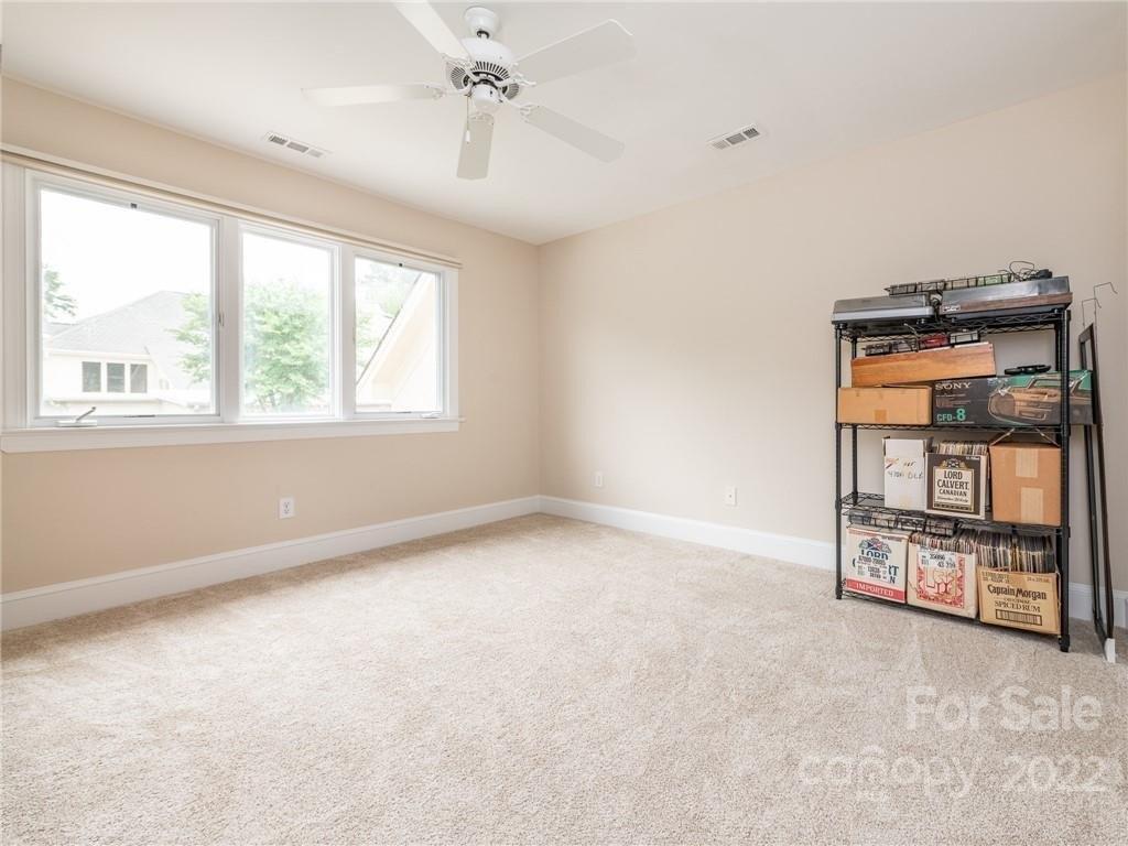 Challis Hill Ln, Charlotte, NC 28226