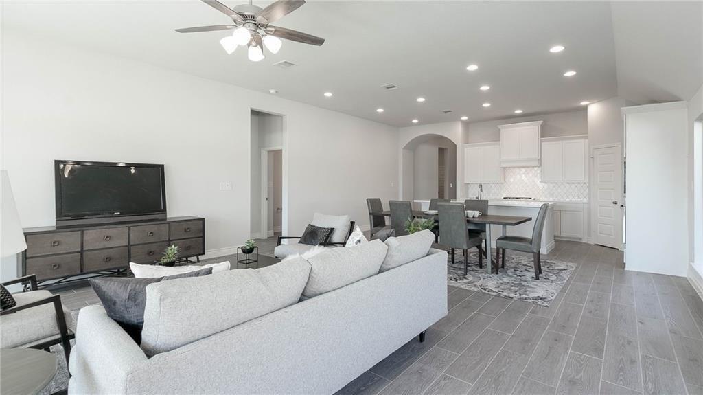 Avendita Ln, Liberty Hill, TX 78642