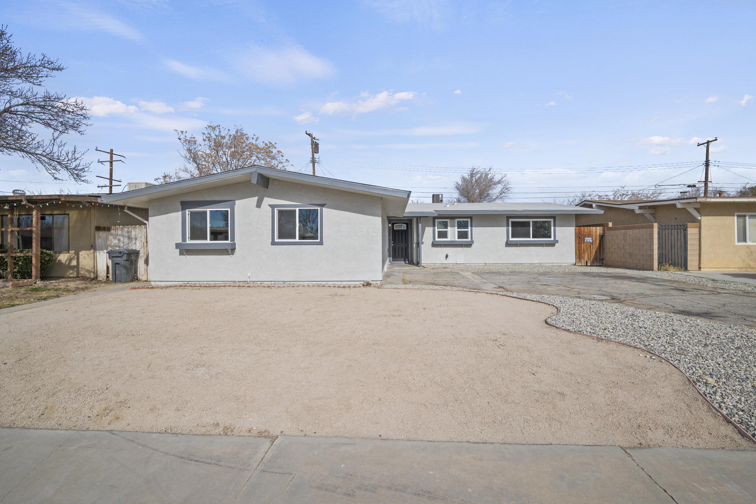 W Avenue H2, Lancaster, CA 93534