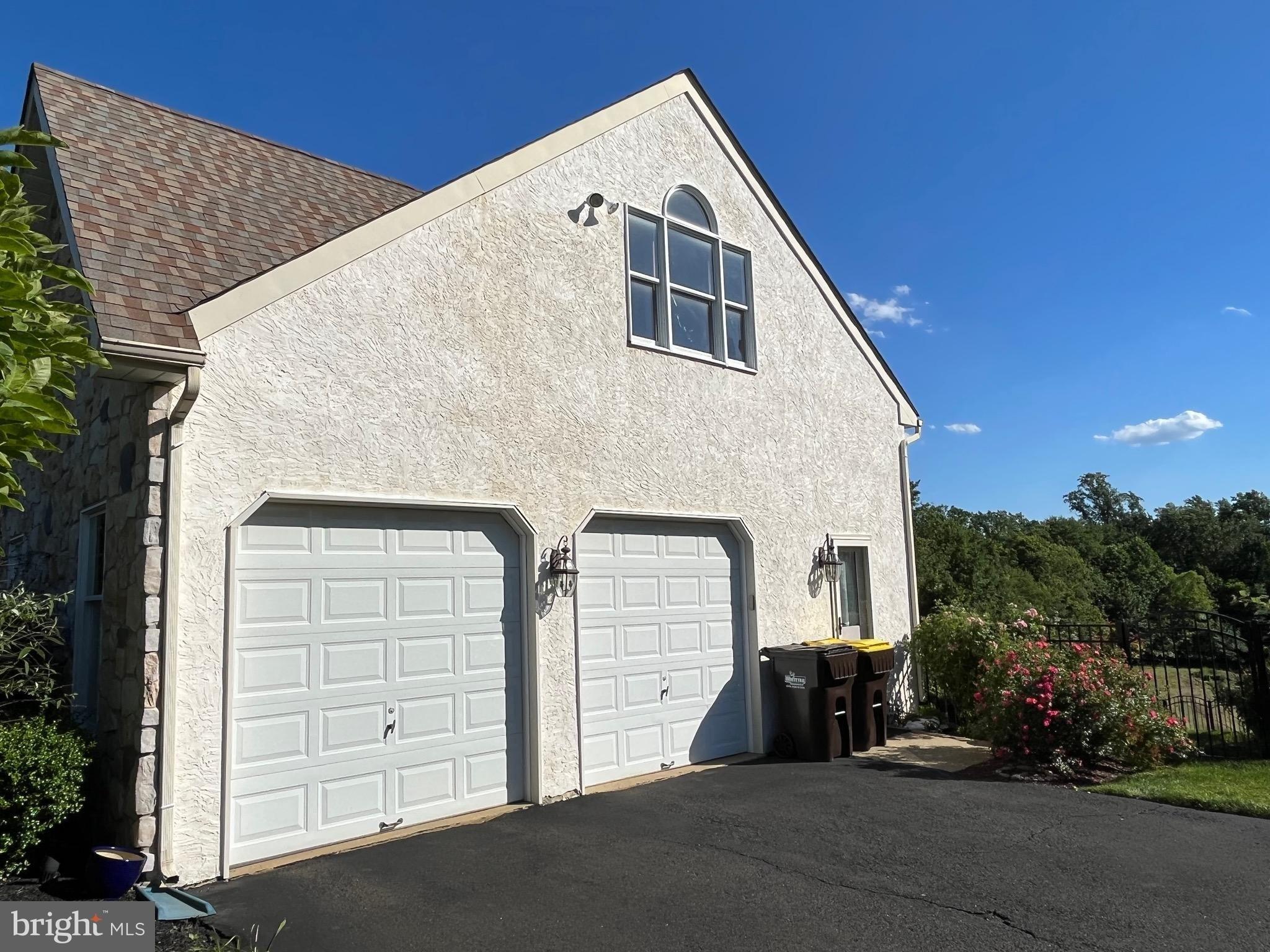 Windsor Dr, Warrington, PA 18976