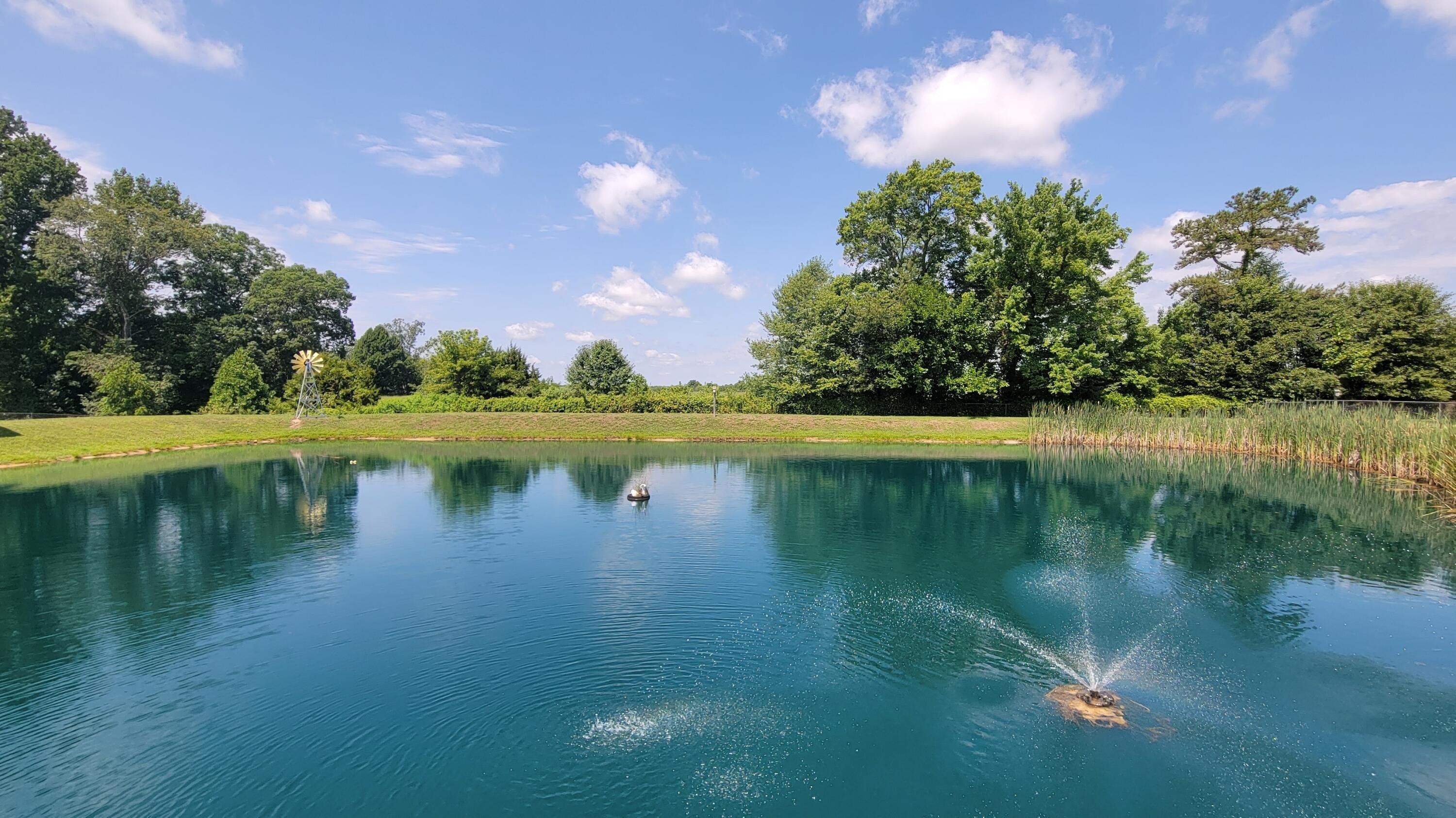County Farm Rd, London, KY 40741