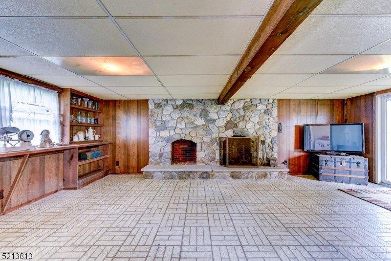 Lake Wallkill Rd, Sussex, NJ 07461