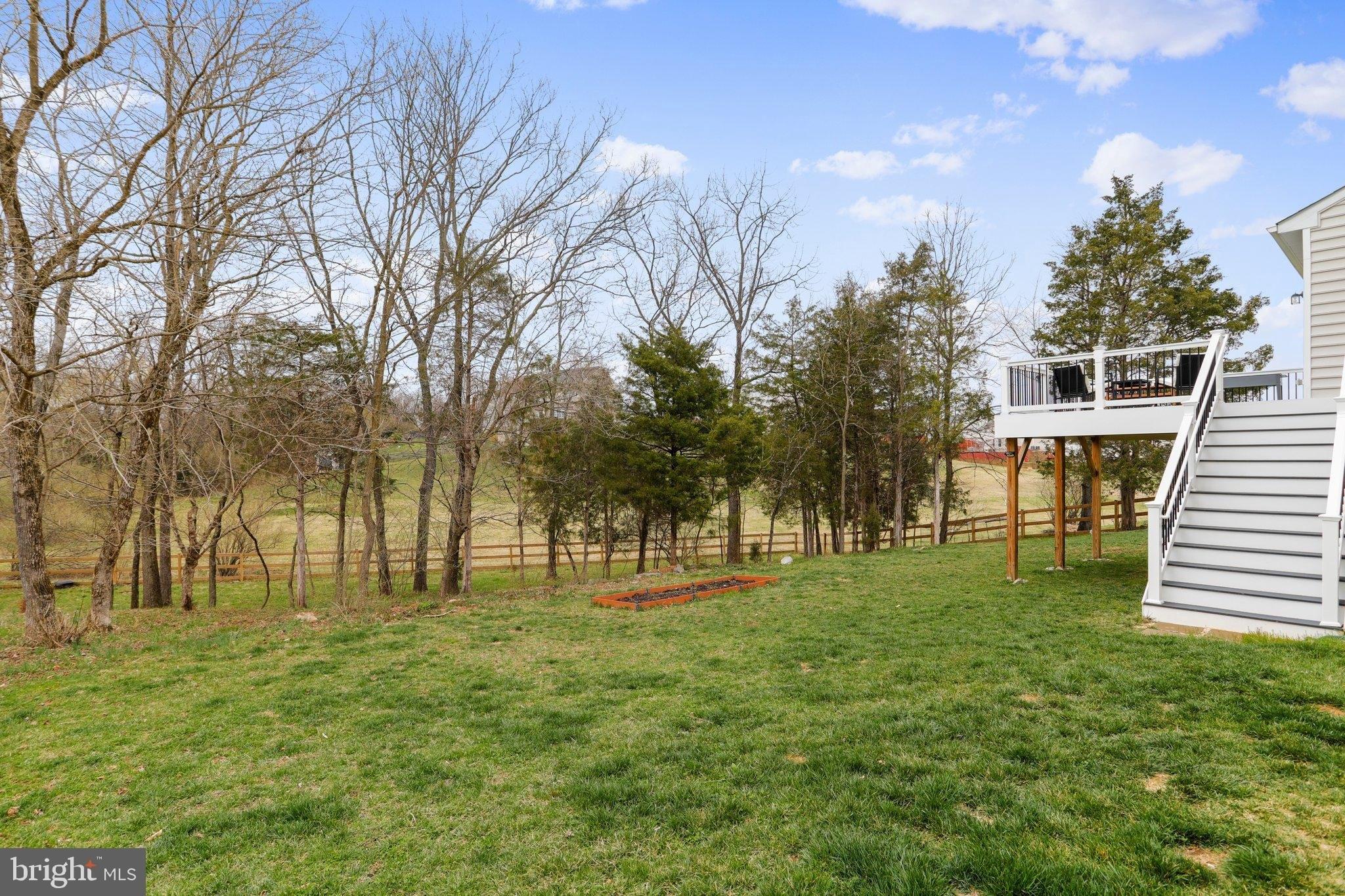 Summer Grove Dr, Kearneysville, WV 25430