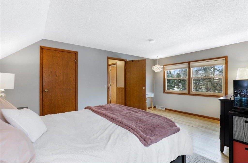 Heard Ave, Champlin, MN 55316