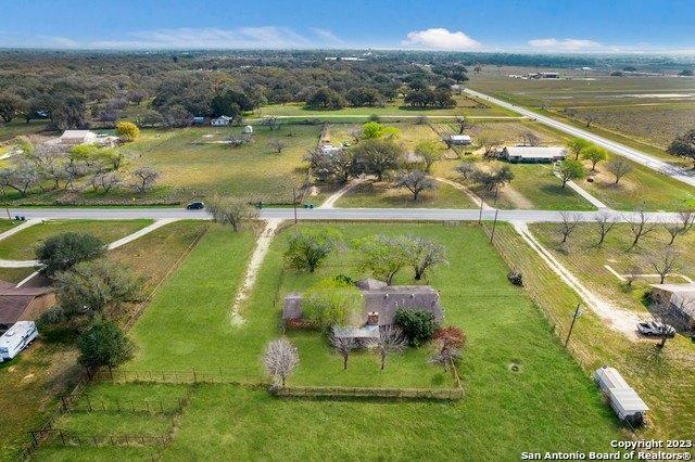 Pulliam Dr, Pleasanton, TX 78064