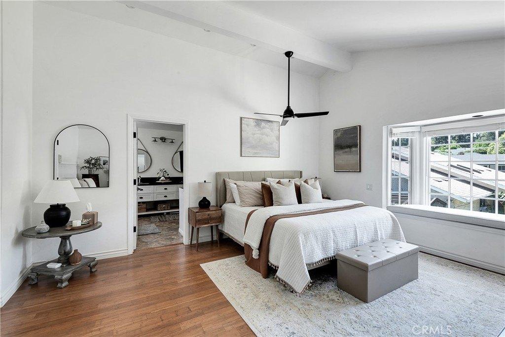 San Feliciano Dr, Woodland Hills, CA 91364