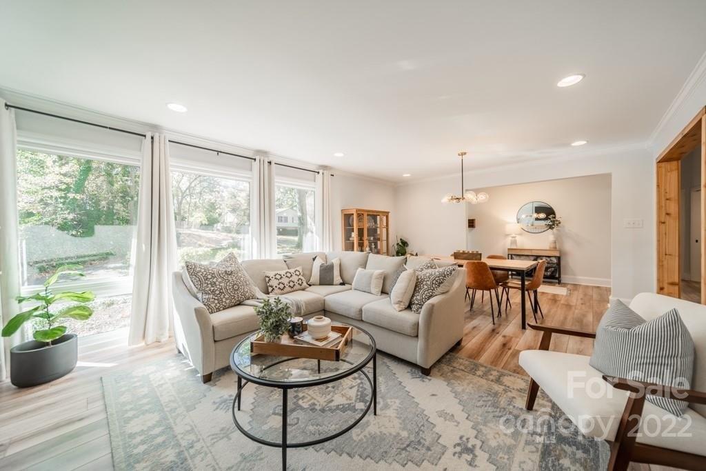 Rose Valley Dr, Charlotte, NC 28210