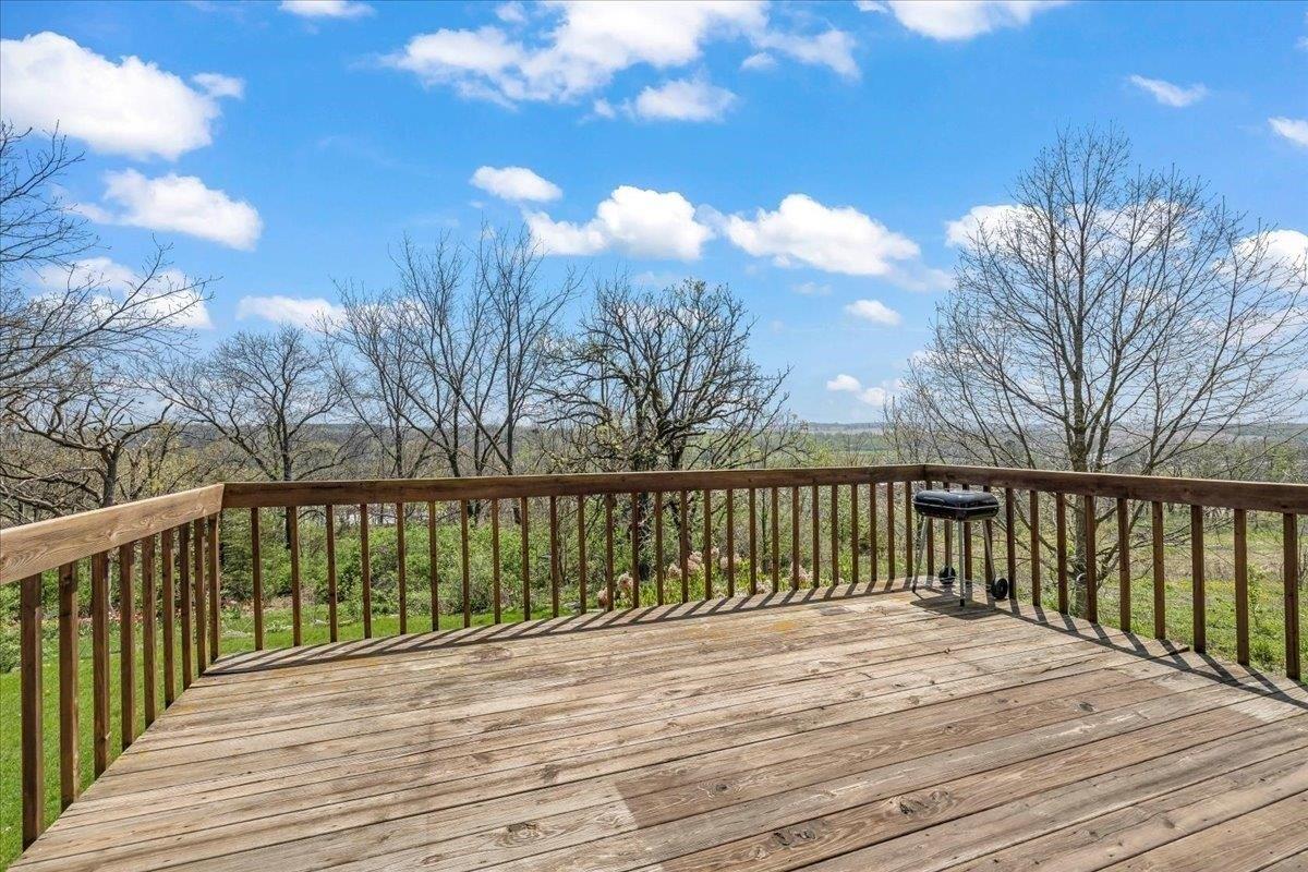 Cosgrove Dr, Madison, WI 53719