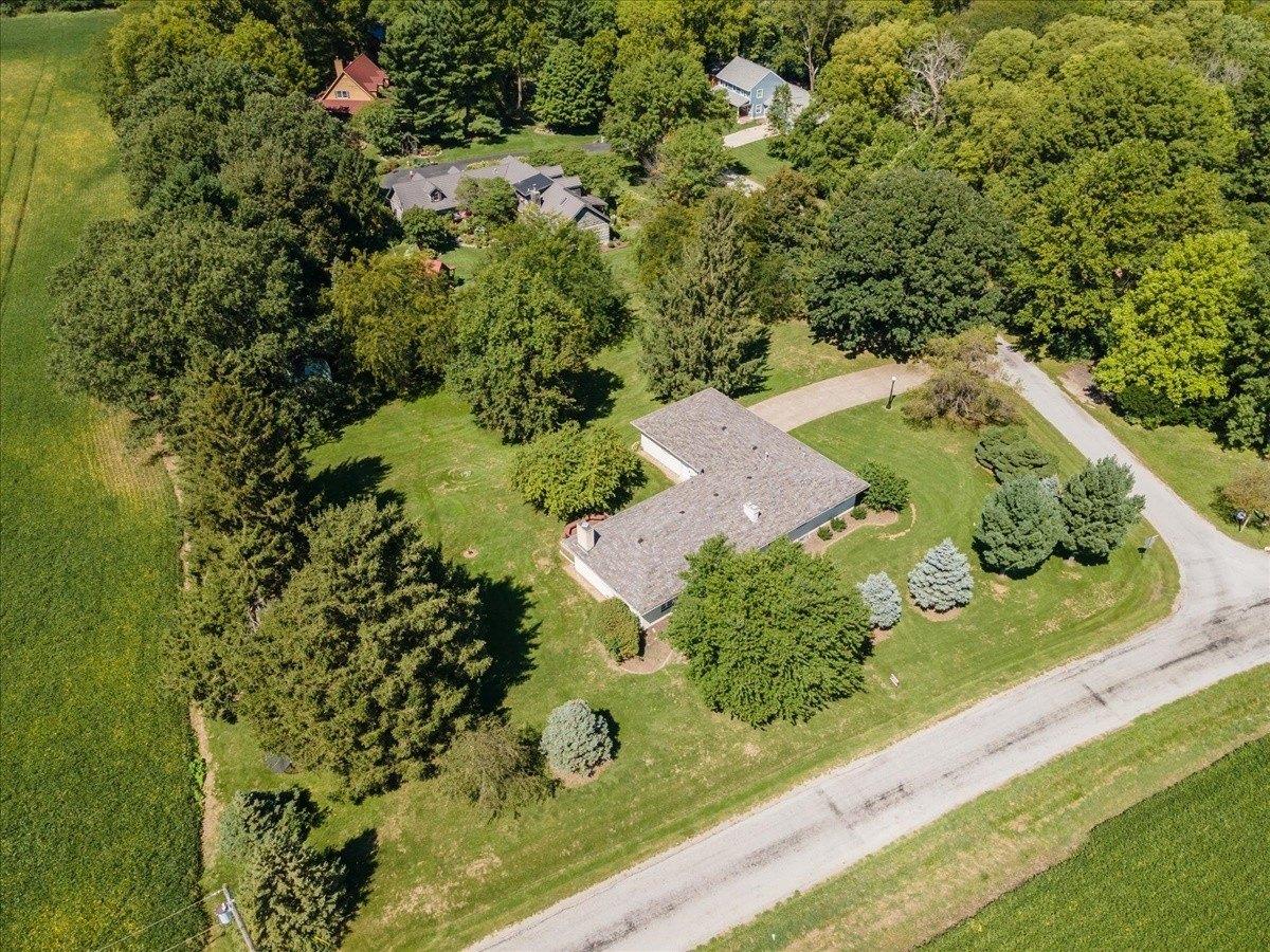 Phillips Woods Ln, Urbana, IL 61802