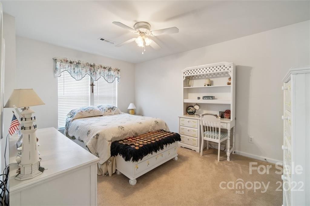 Smith Cove Rd, Denver, NC 28037