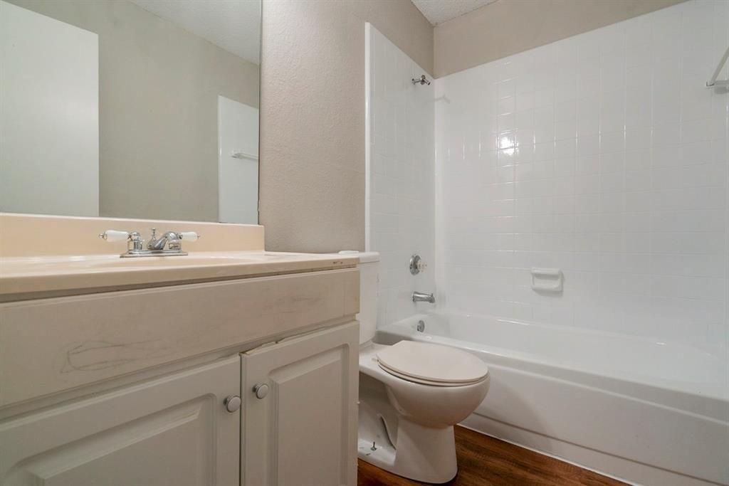 Eastwind Dr, Fort Worth, TX 76137