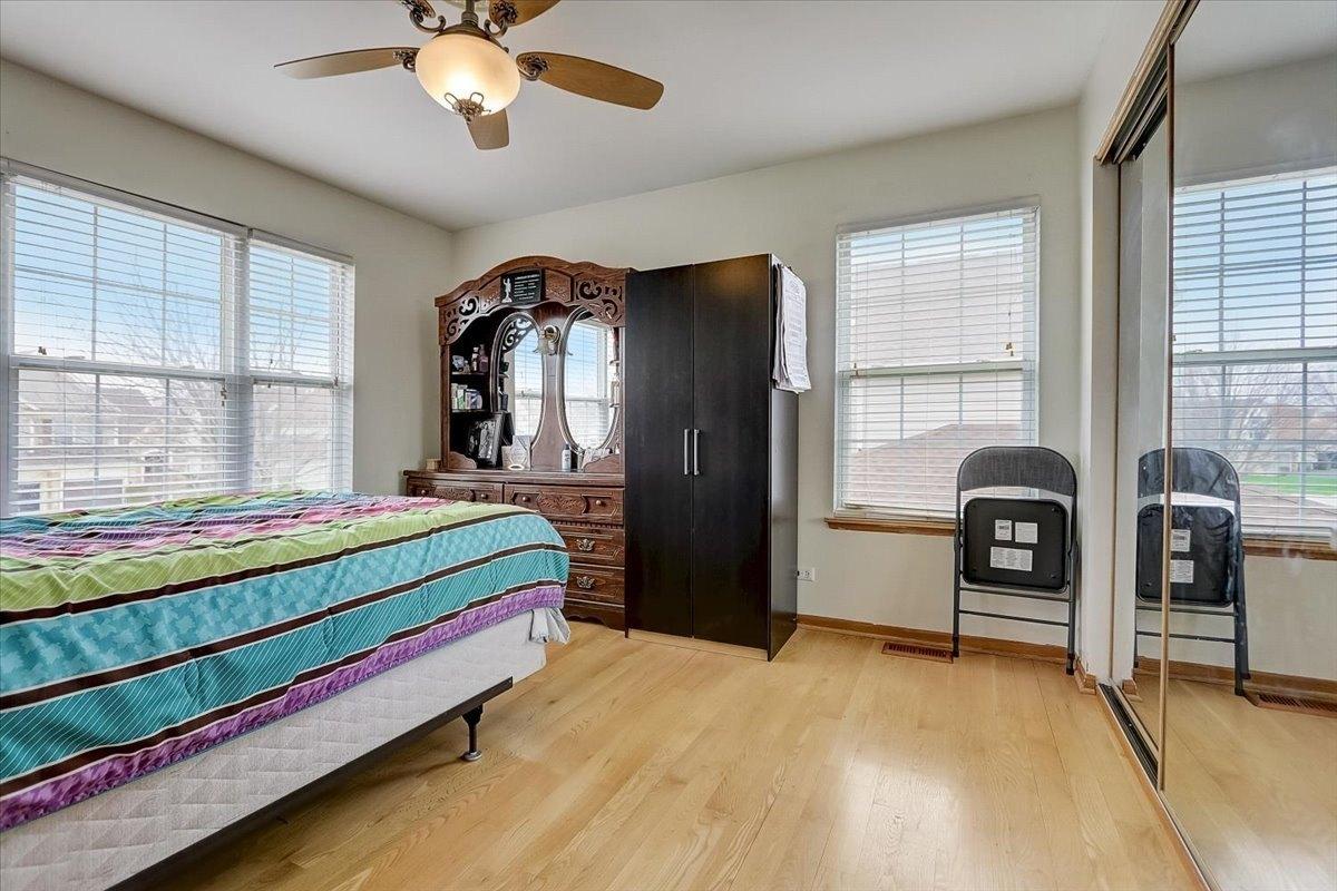 Newcastle Ln, Bartlett, IL 60103
