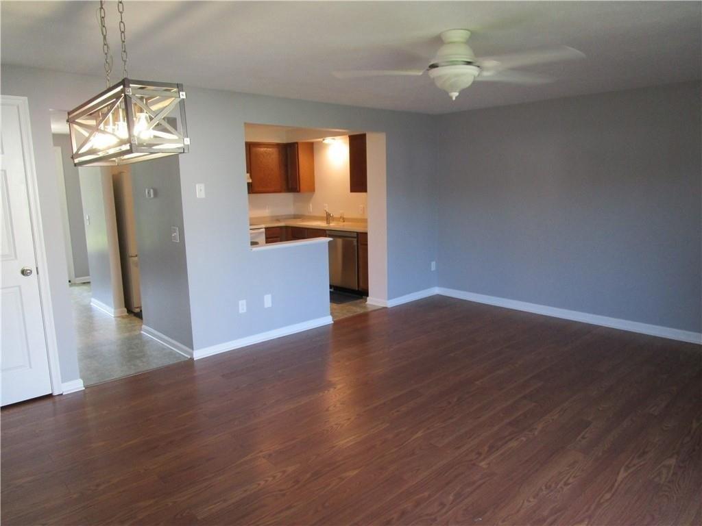 Camberley Pl, Penfield, NY 14526