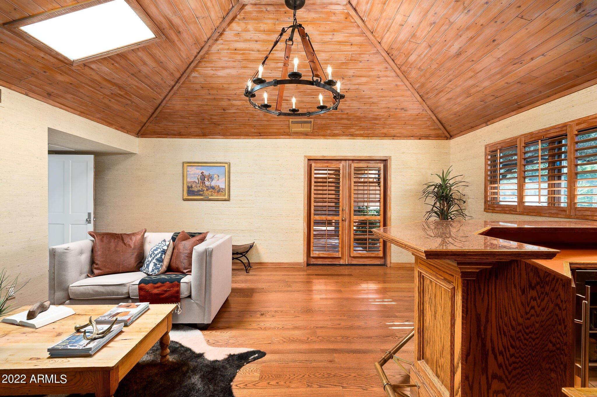 E Roadrunner Rd, Paradise Valley, AZ 85253