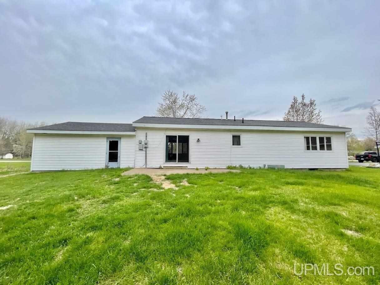 Westridge 21.25 Dr, Gladstone, MI 49837
