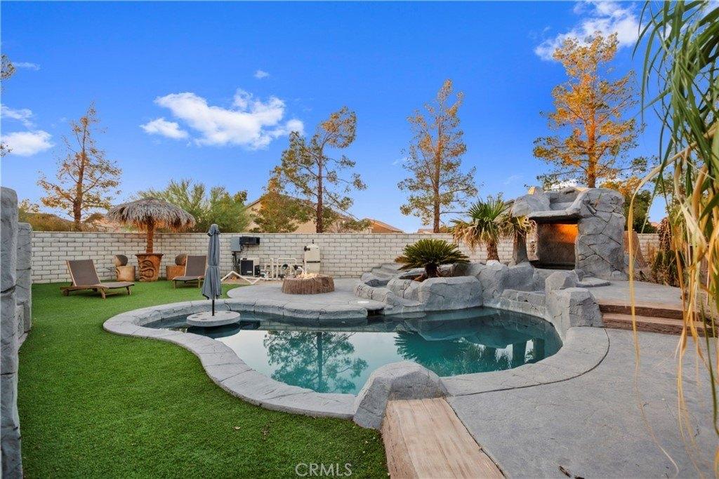 Roan Rd, Victorville, CA 92394