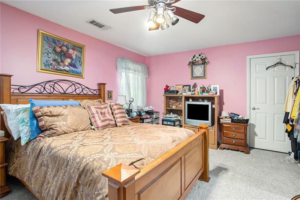 Sweetbriar Ln, Powder Springs, GA 30127
