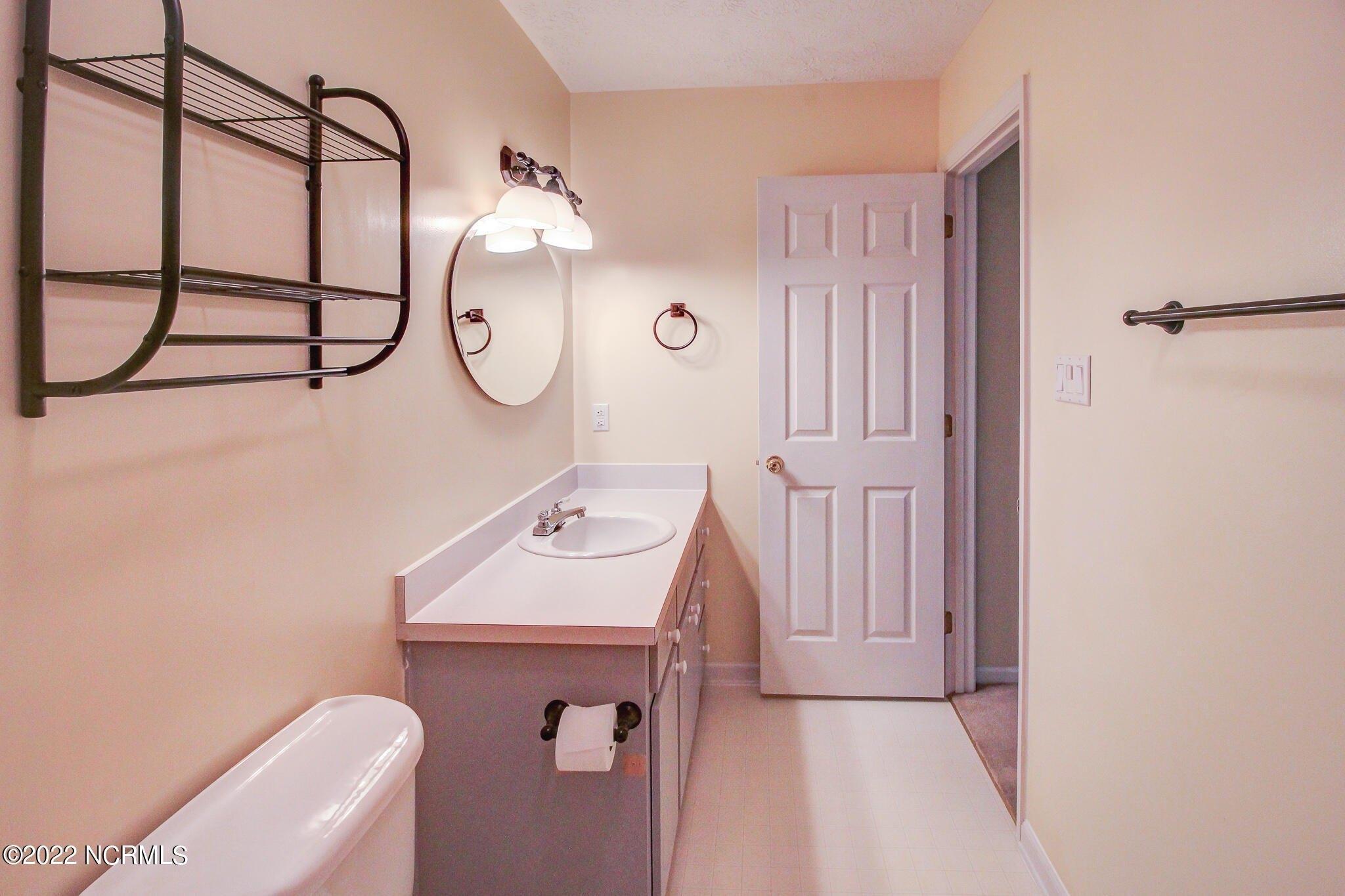 Venturi Dr, New Bern, NC 28560