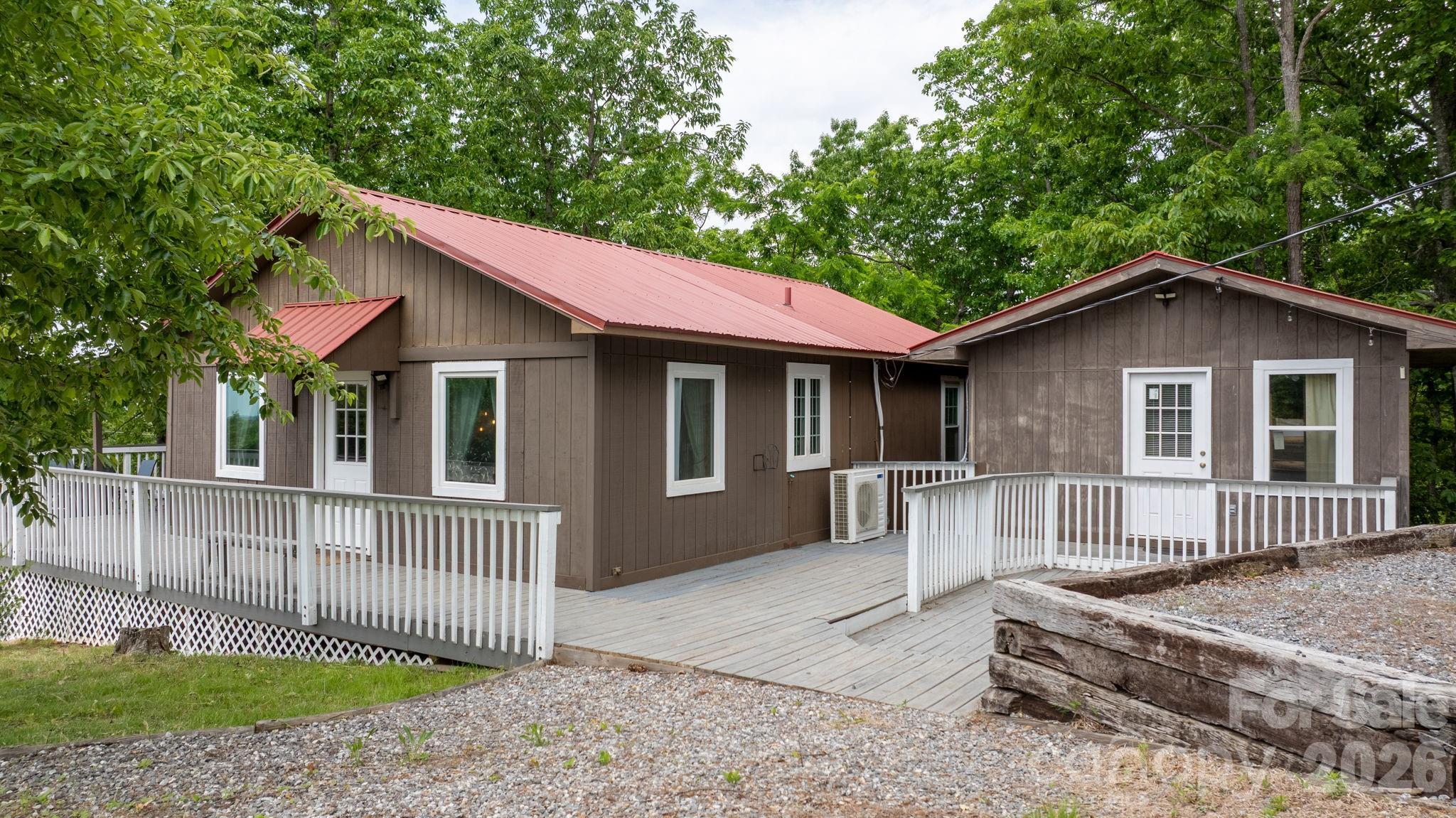 Martin Ln, Morganton, NC 28655