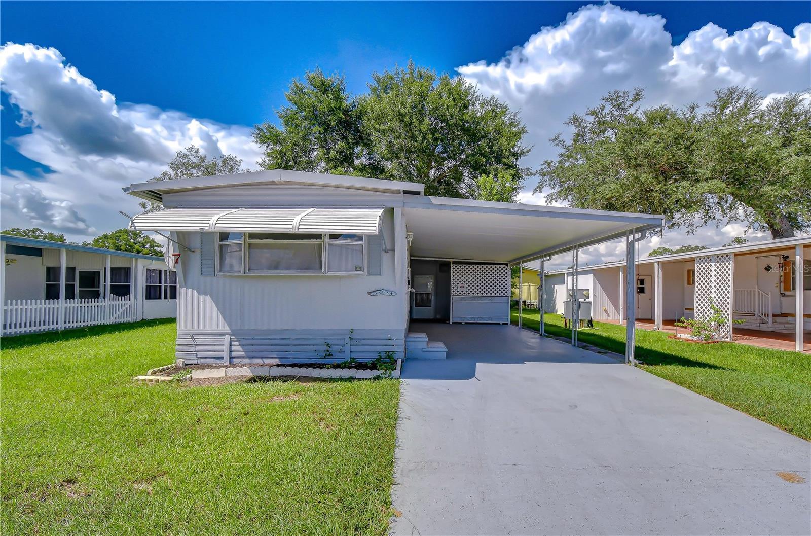 Windflower Ave, Zephyrhills, FL 33542