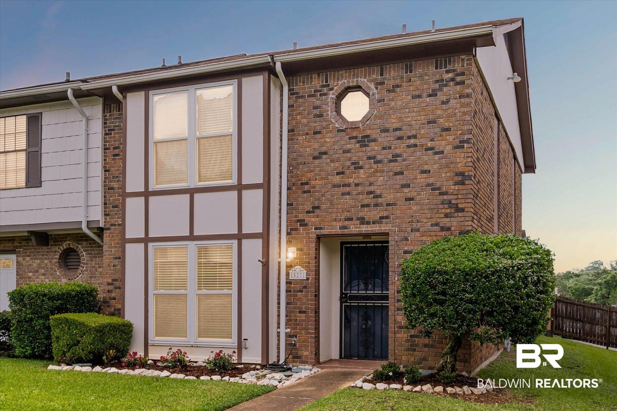 Highland Woods Dr W, Mobile, AL 36608