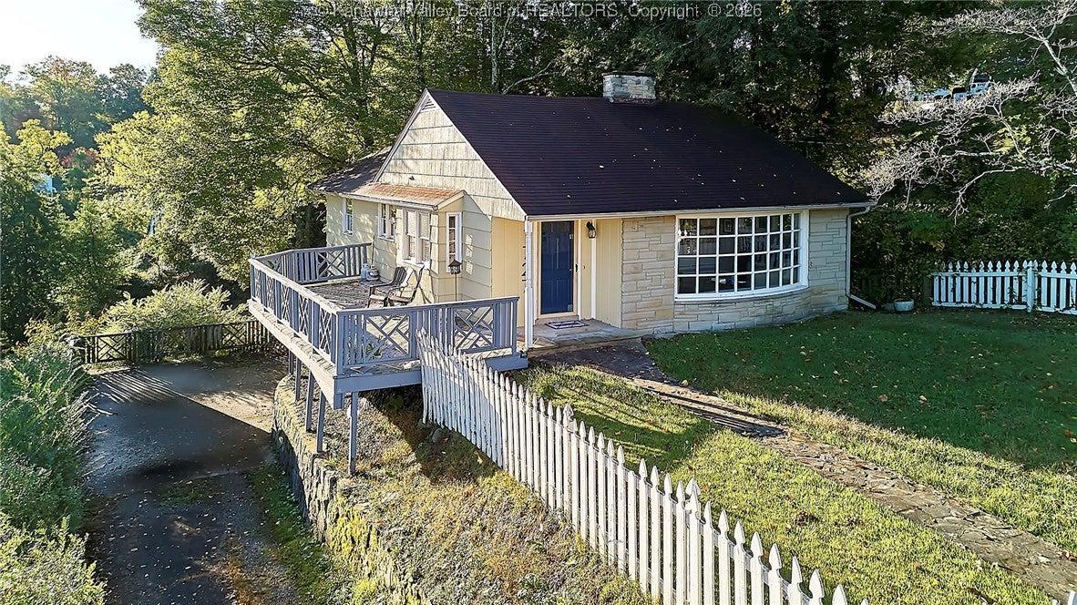 Loudon Heights Rd, Charleston, WV 25314