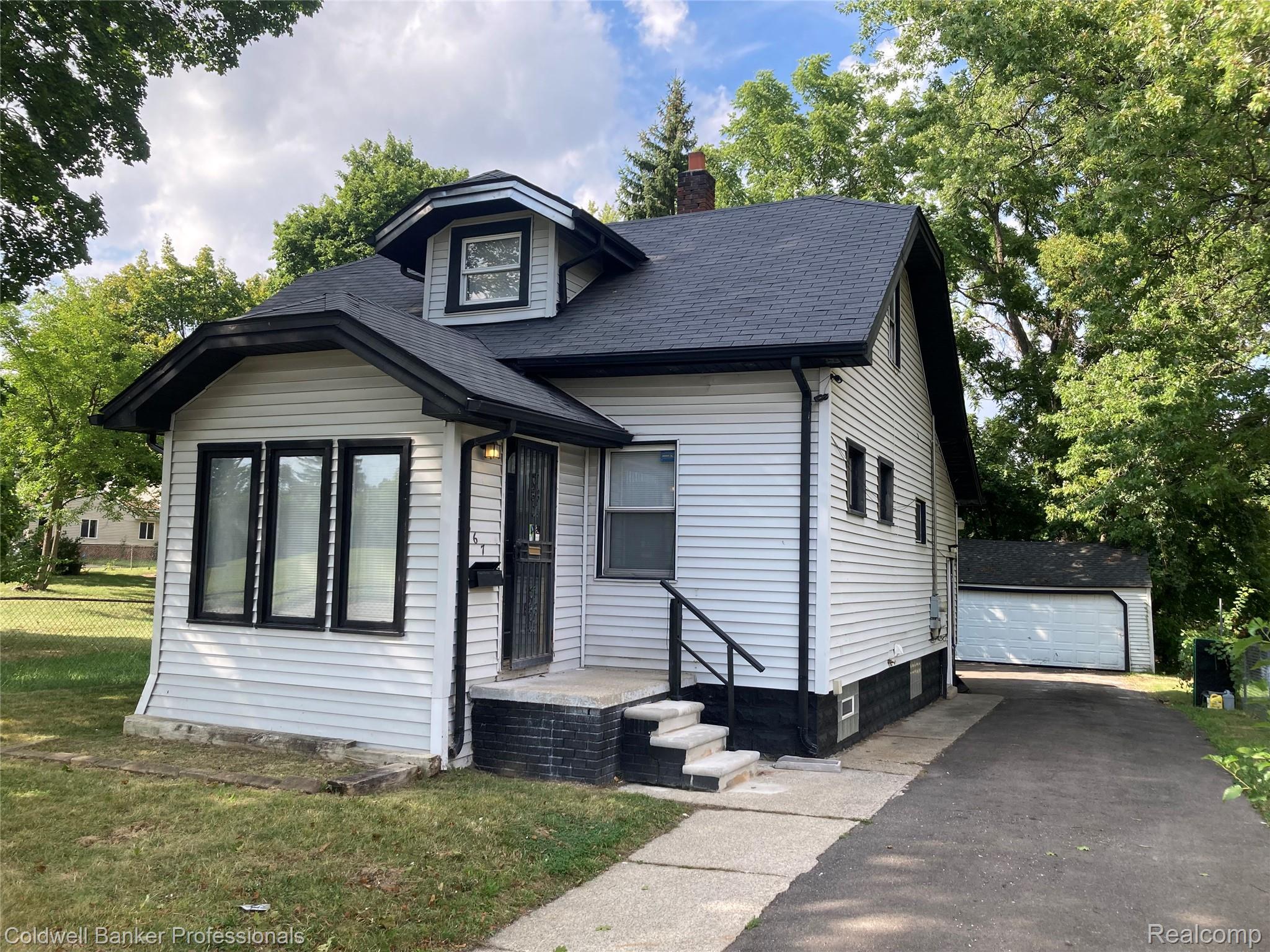 Northway Dr, Pontiac, MI 48342