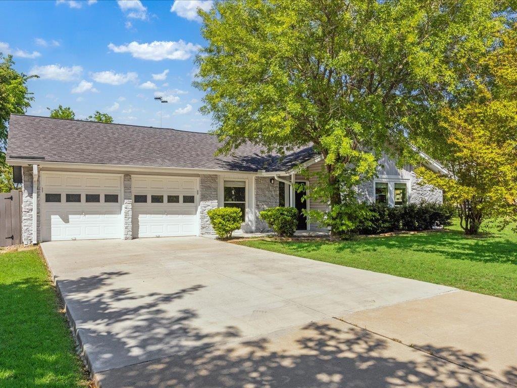 Meadowood Dr, Austin, TX 78723