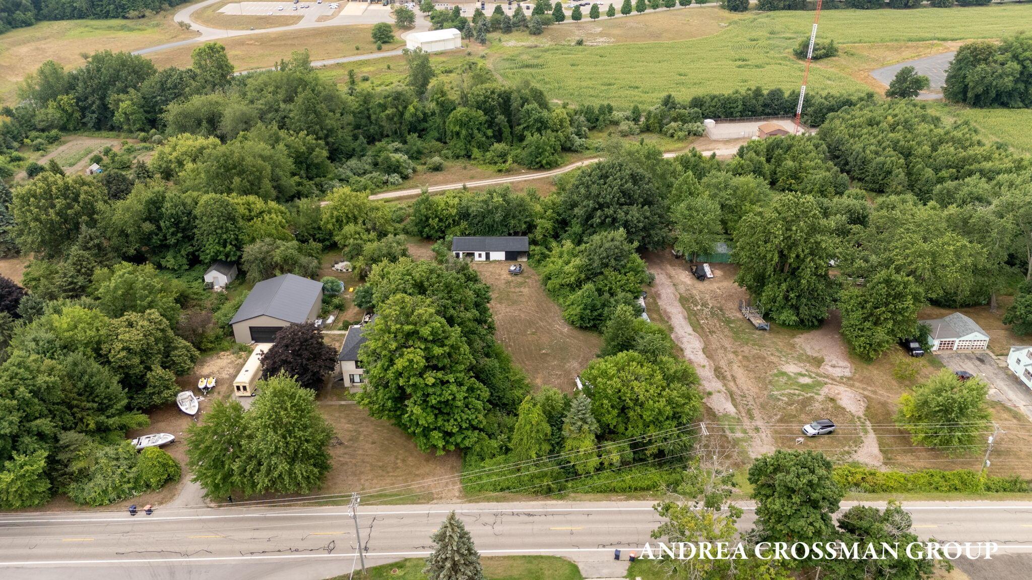 E 24th St, Holland, MI 49423