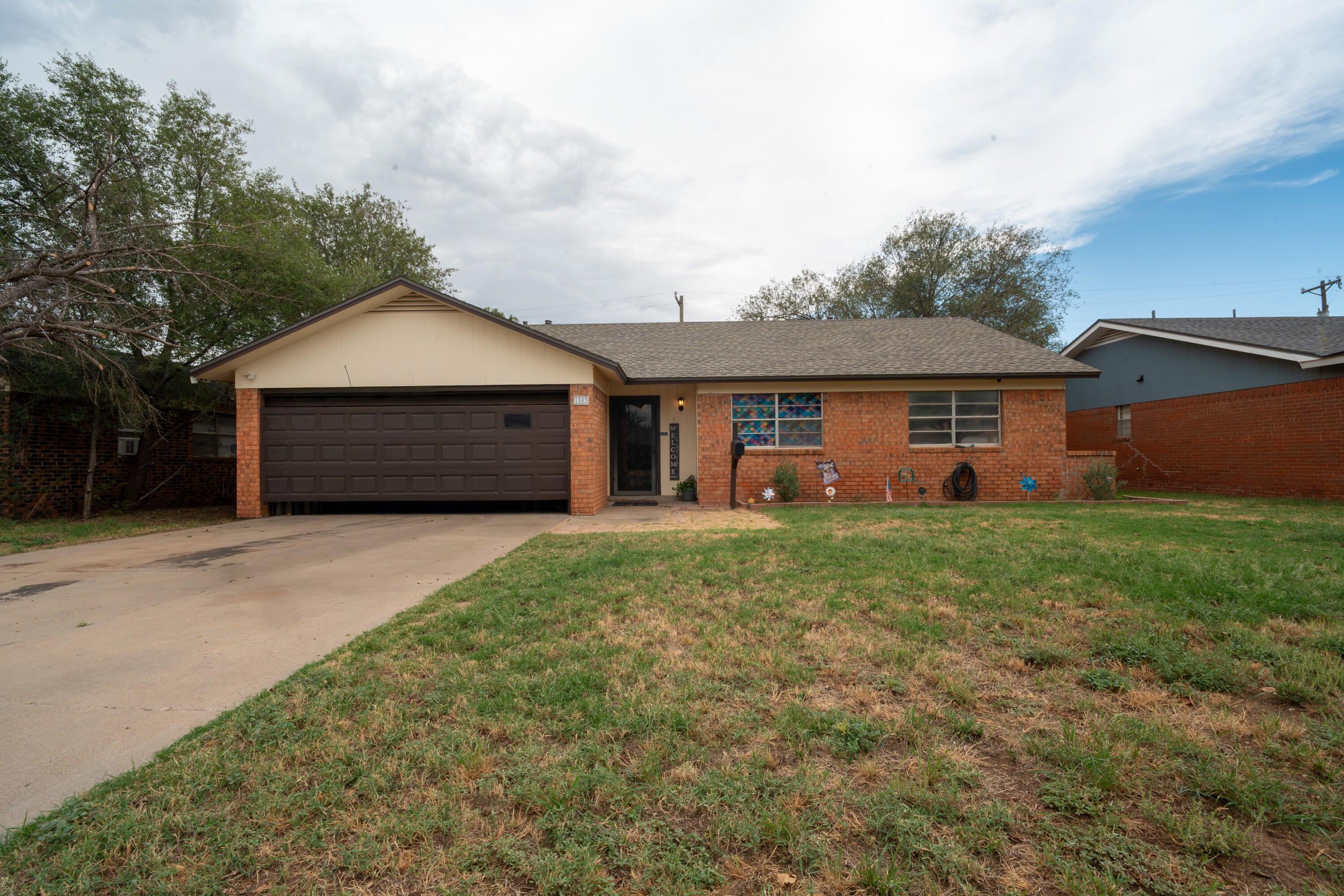 Elkhart Ave, Lubbock, TX 79416