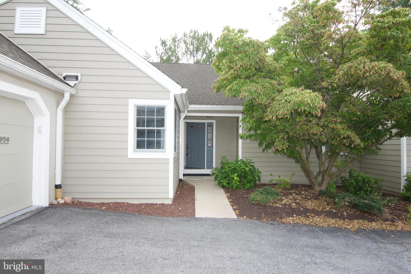 Meadow Ln, Reading, PA 19610