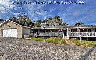 Barker Dr, South Charleston, WV 25309