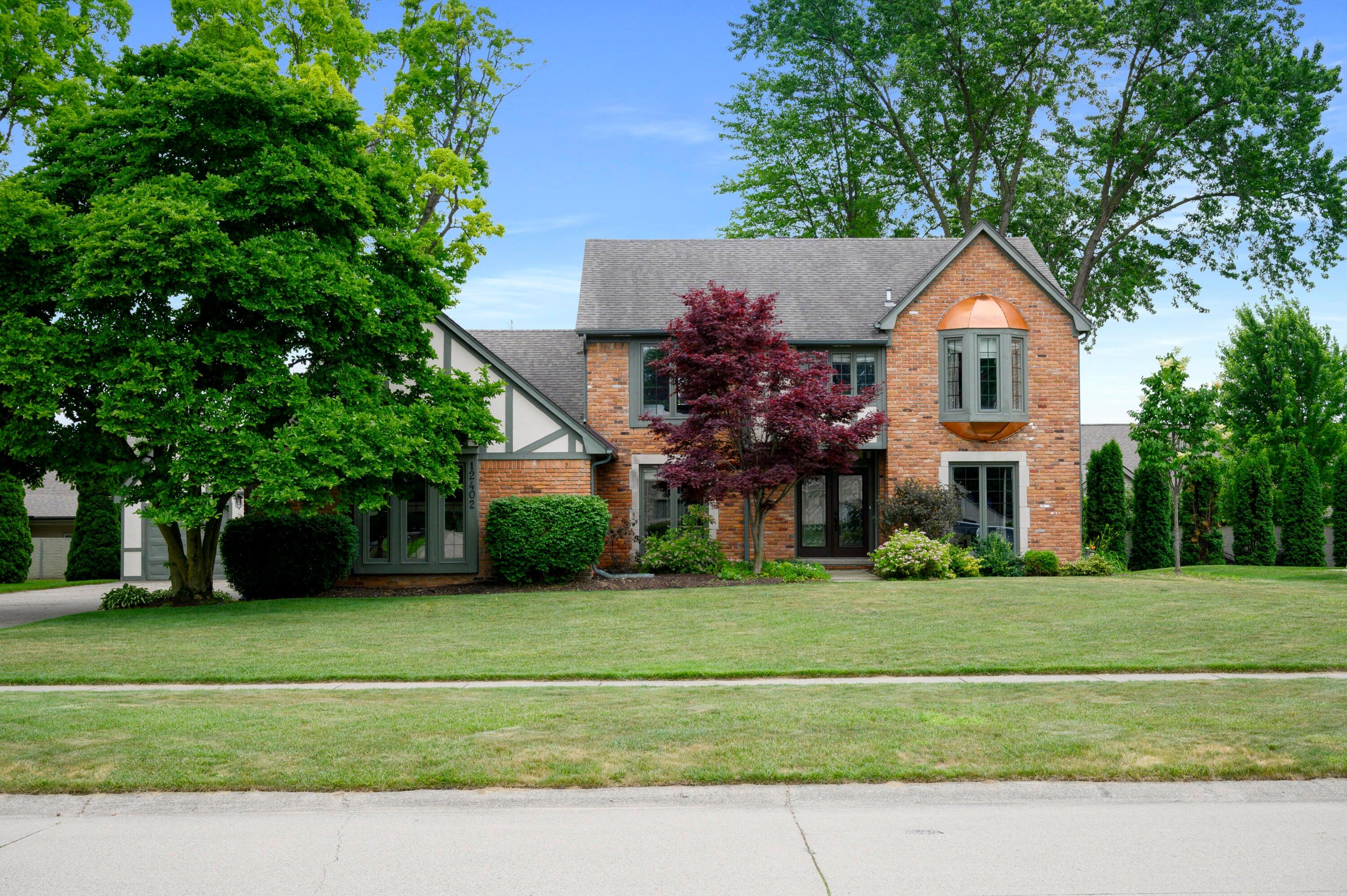 Watkins Dr, Shelby Township, MI 48315