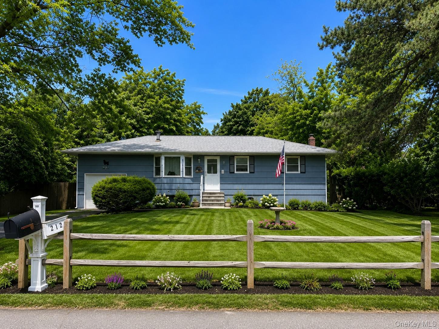 Union Ave, East Patchogue, NY 11772