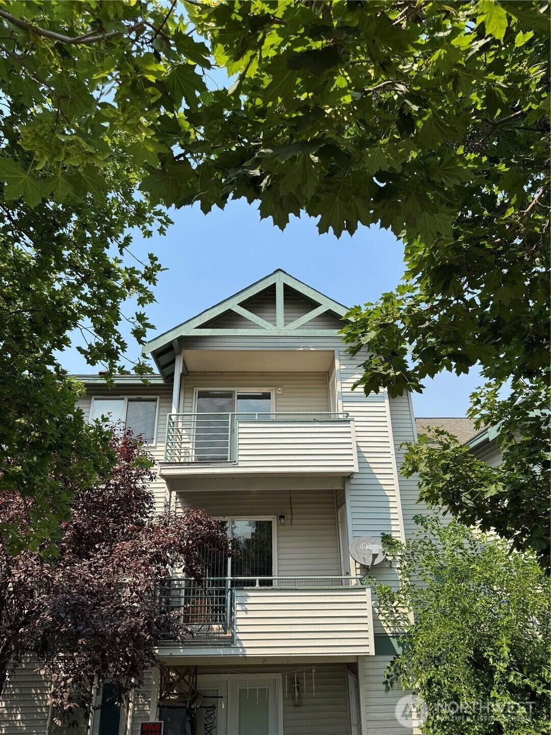 4th St Ne, East Wenatchee, WA 98802