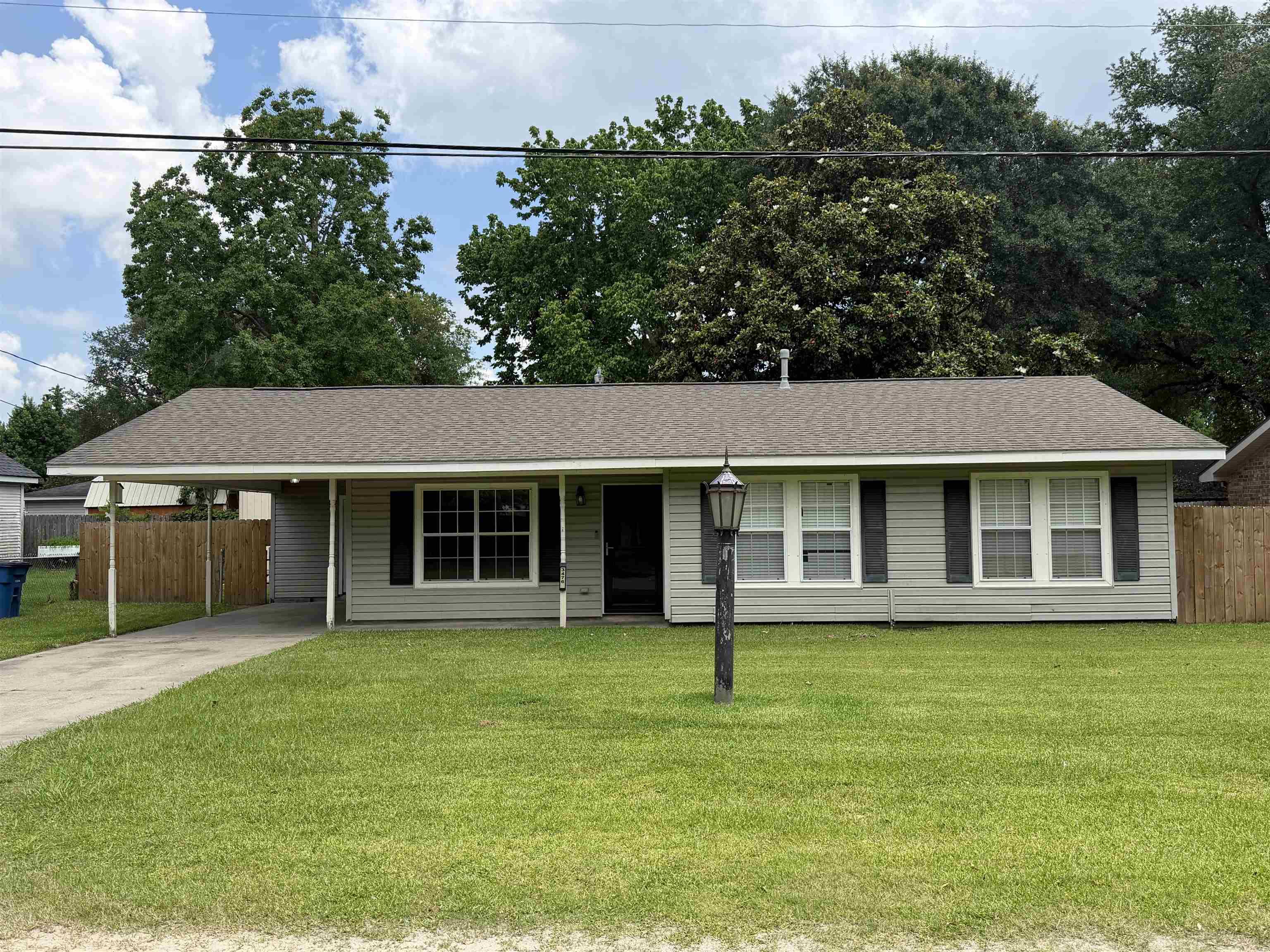 Pelican St, Orange, TX 77630