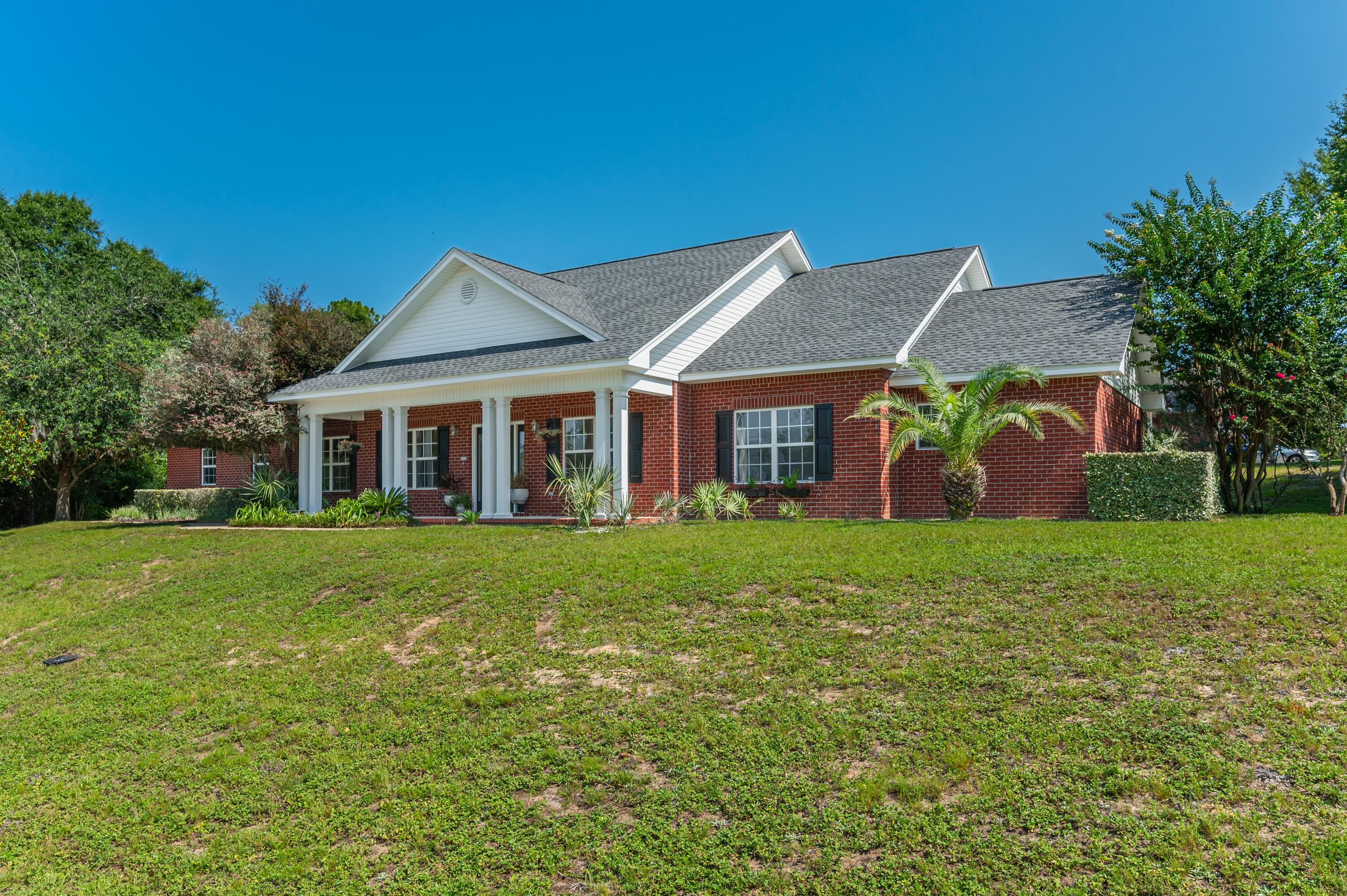Seneca Trl, Crestview, FL 32536