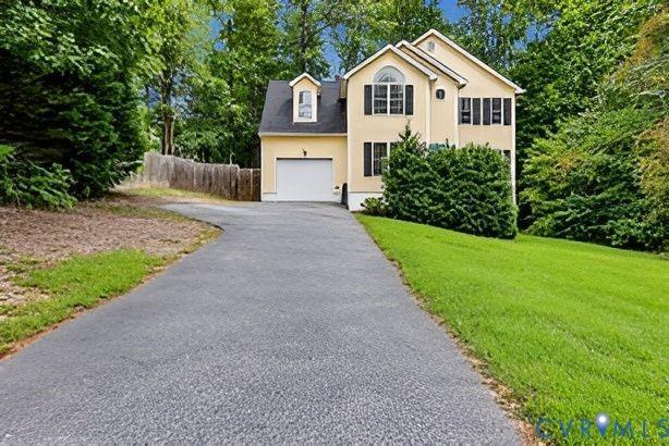 Beaver Spring Ct, Midlothian, VA 23112