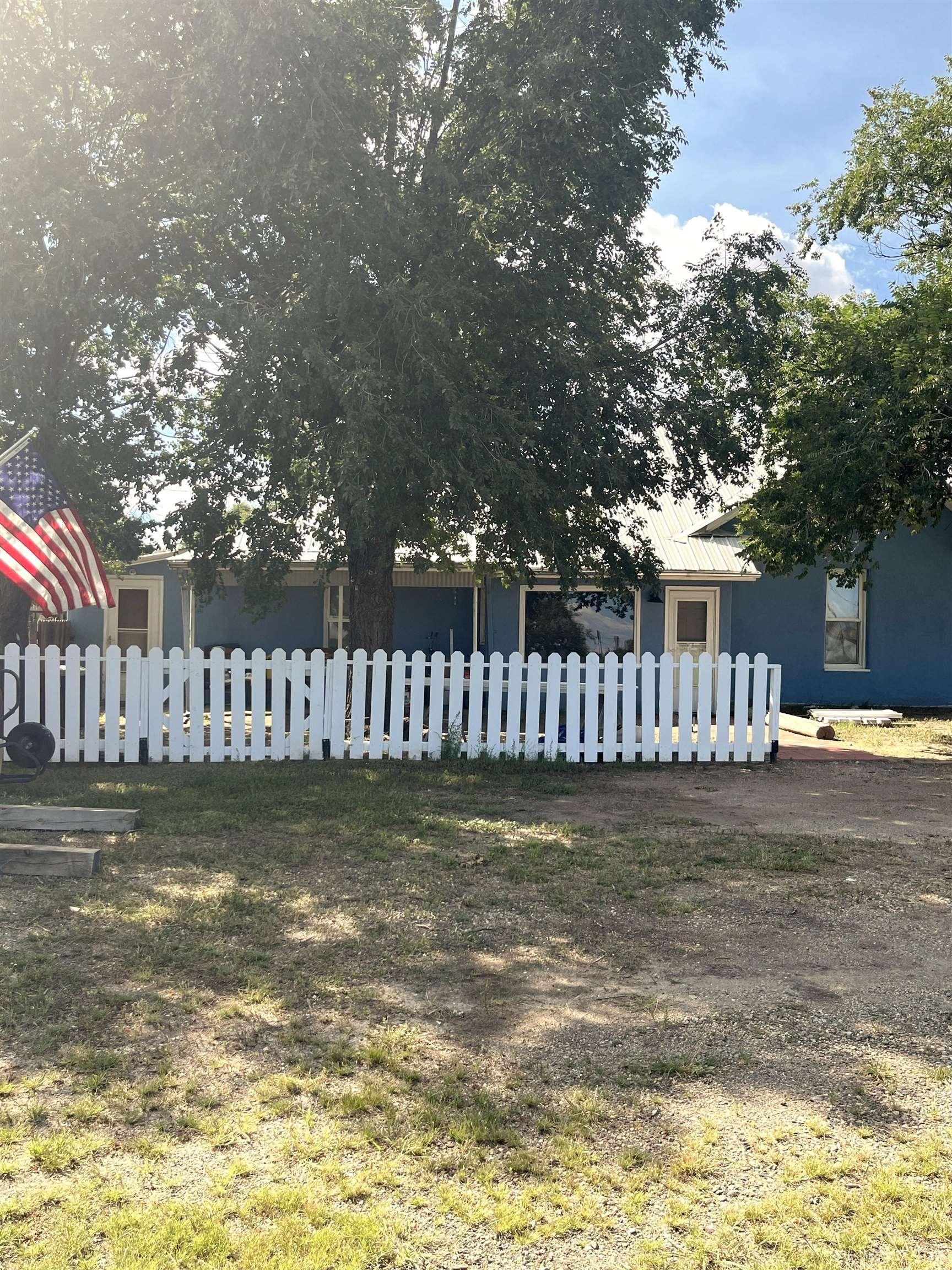 W 11th St, Cimarron, NM 87714