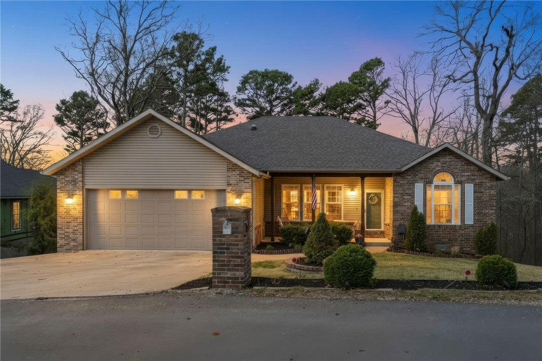 Radcliffe Dr, Bella Vista, AR 72714