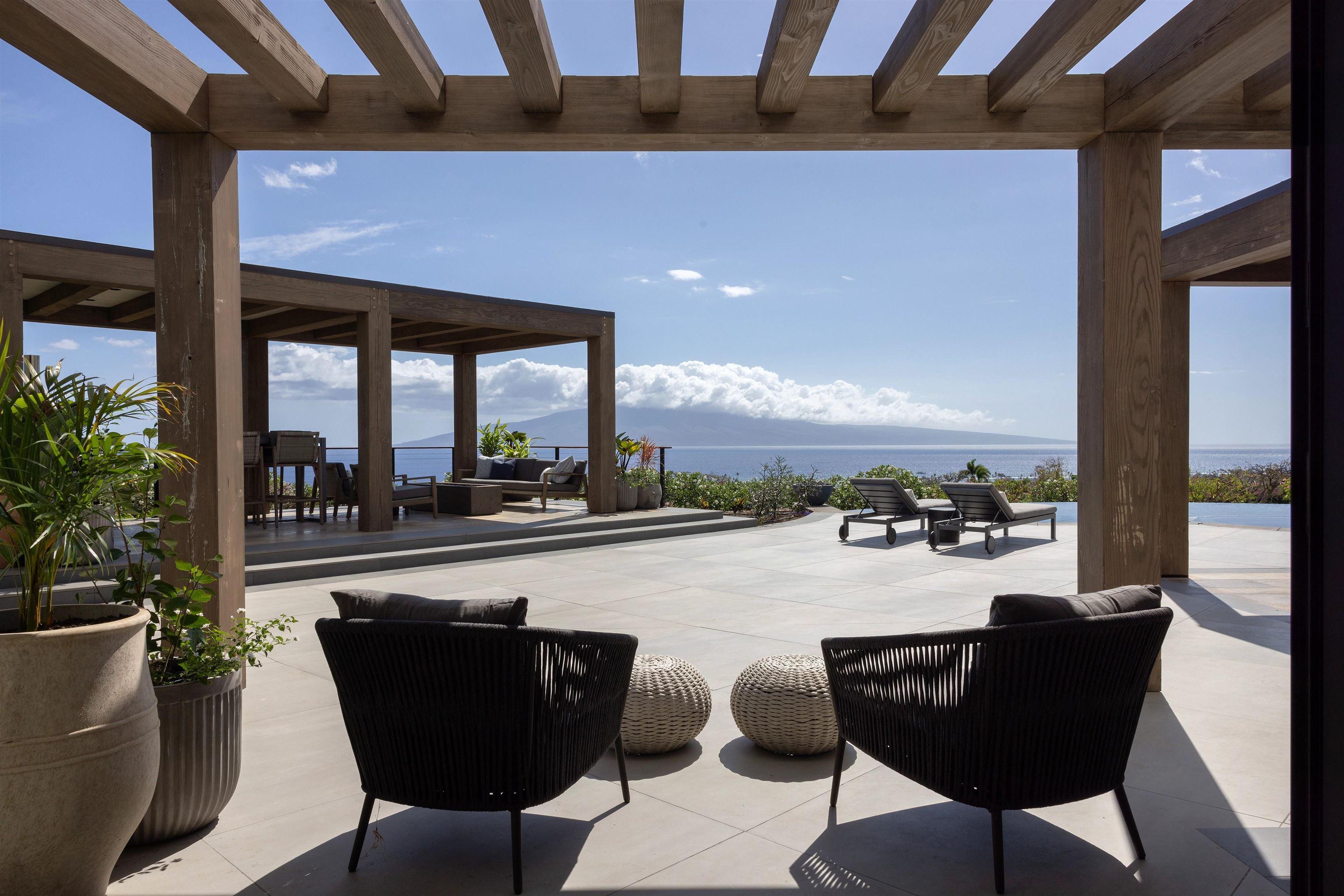 Hokiokio Pl, Lahaina, HI 96761