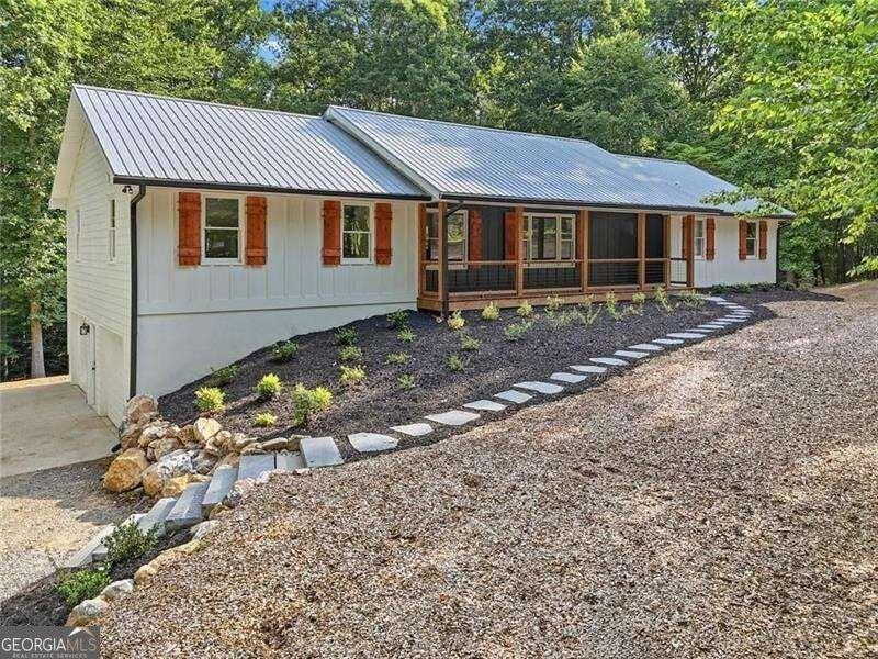 Ammons Dr, Waleska, GA 30183