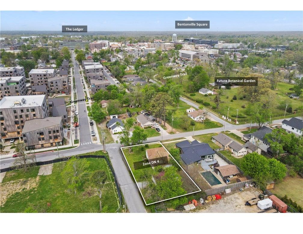 Se F St, Bentonville, AR 72712