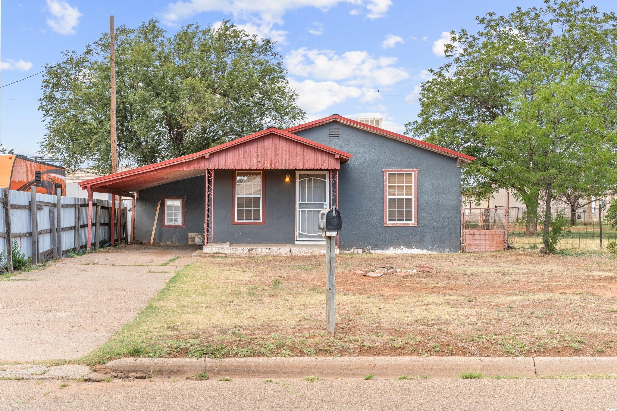 Maple St, Clovis, NM 88101
