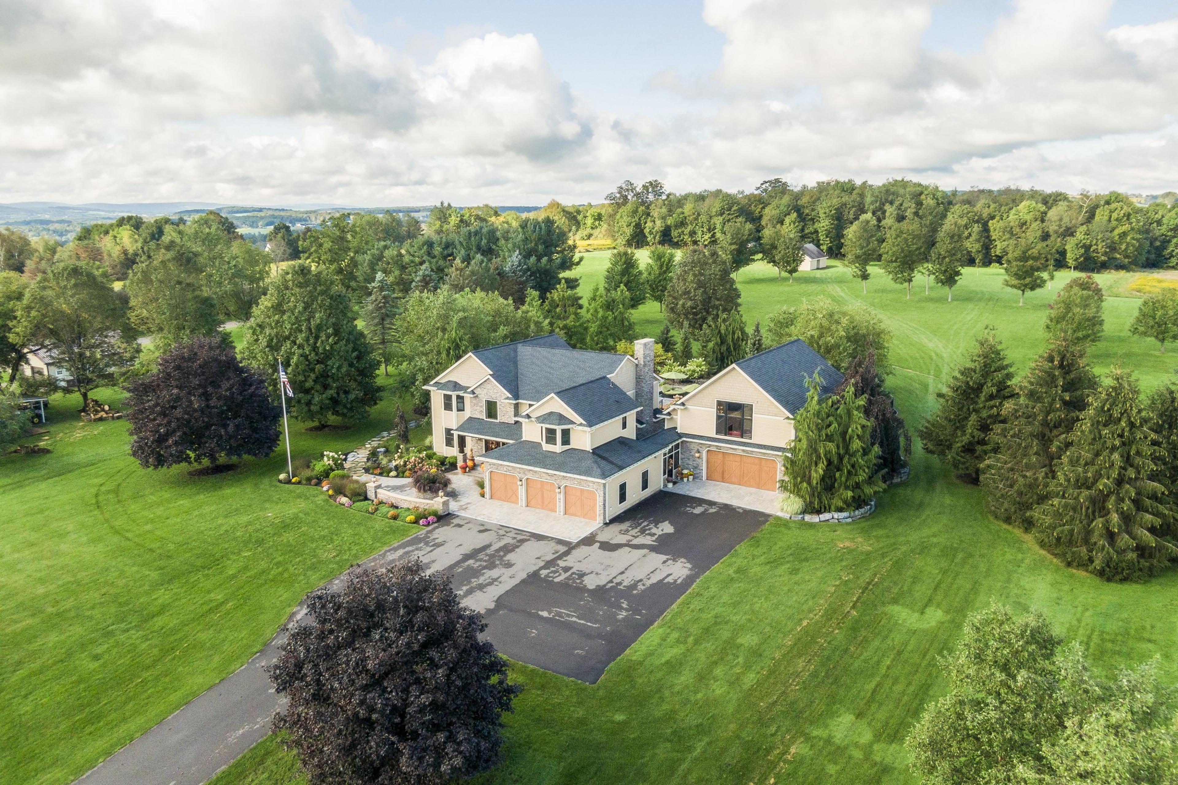 Cosmos Hill Rd, Cortland, NY 13045